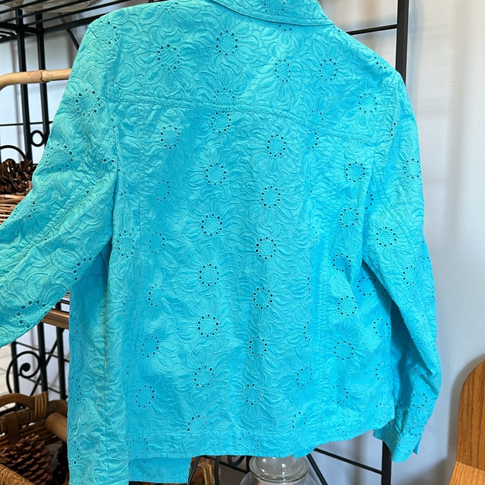 Eyelet Design Jacket - Picture 6 of 6
